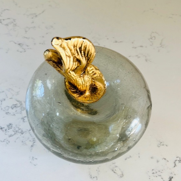 Medium Clear Glass Apple Figurine - Picture 7 of 16